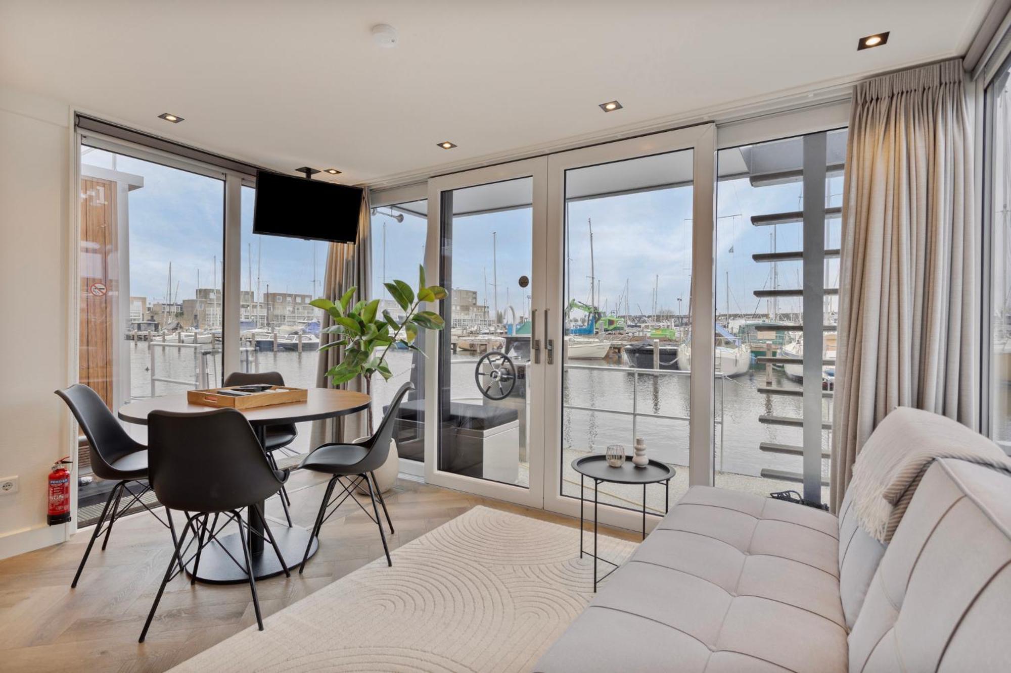 Luxurious Waterloft Near Beach And Centre By Weltevreden Experience Zeewolde Exterior photo