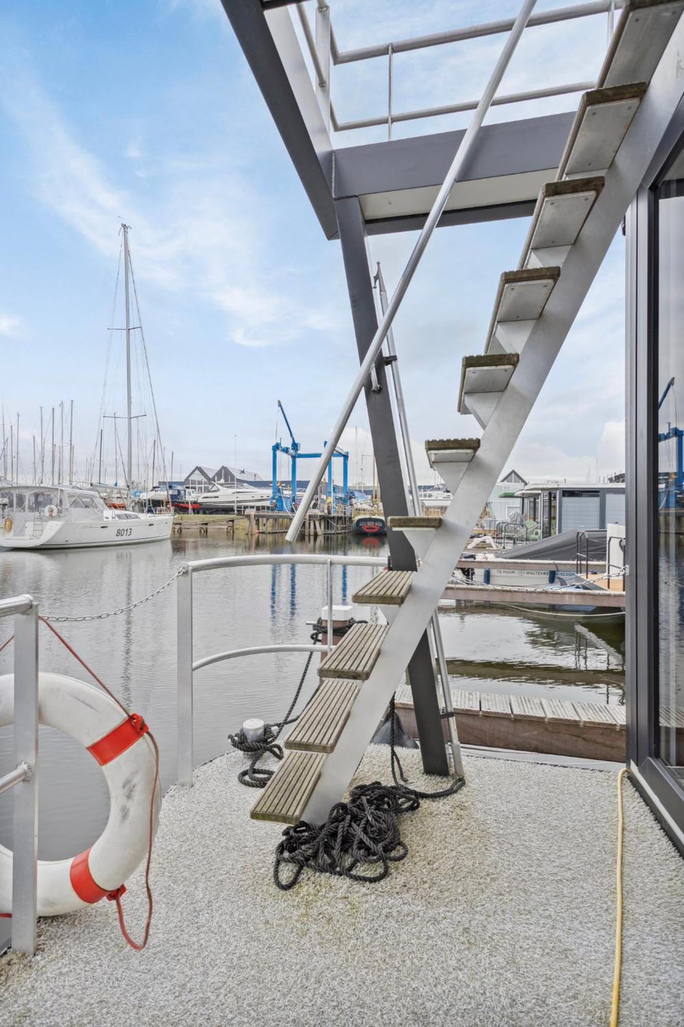 Luxurious Waterloft Near Beach And Centre By Weltevreden Experience Zeewolde Exterior photo