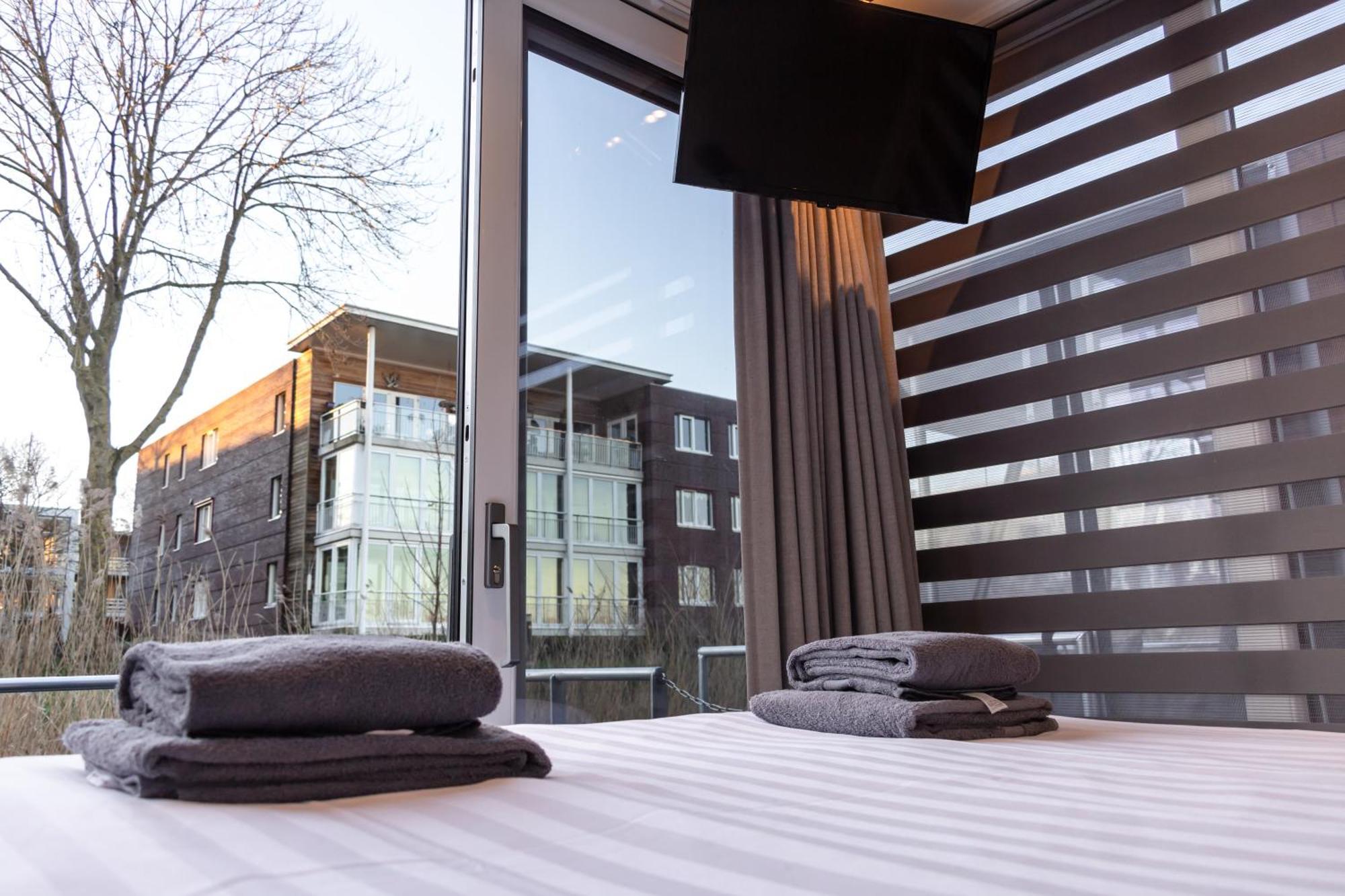 Luxurious Waterloft Near Beach And Centre By Weltevreden Experience Zeewolde Exterior photo