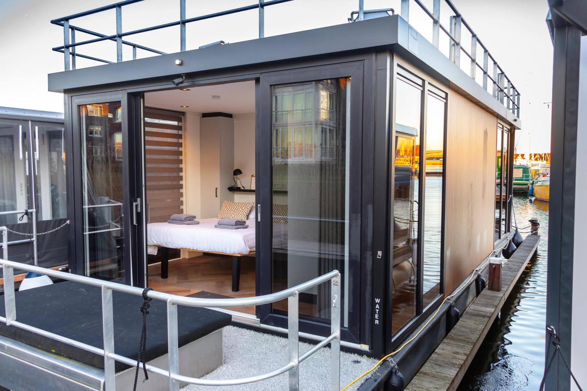 Luxurious Waterloft Near Beach And Centre By Weltevreden Experience Zeewolde Exterior photo